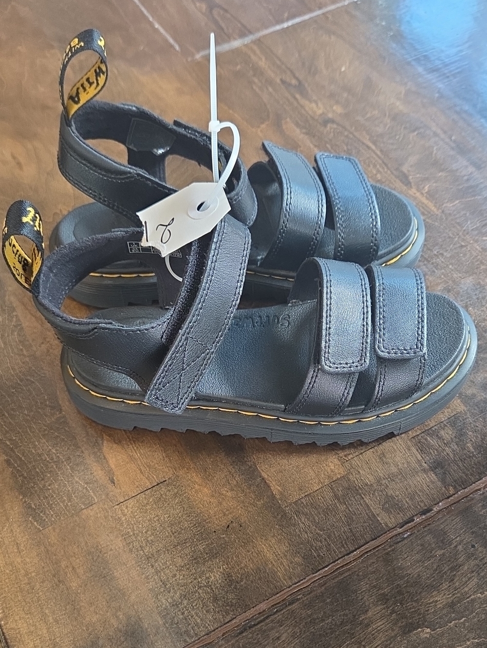 Dr. Martens Size 2 Girl's Black Leather Sandals NEW